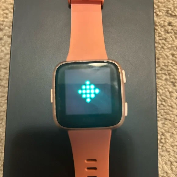 Fitbit Versa Smartwatch - Peach Band/Rose Gold Aluminum Case - Picture 3 of 8
